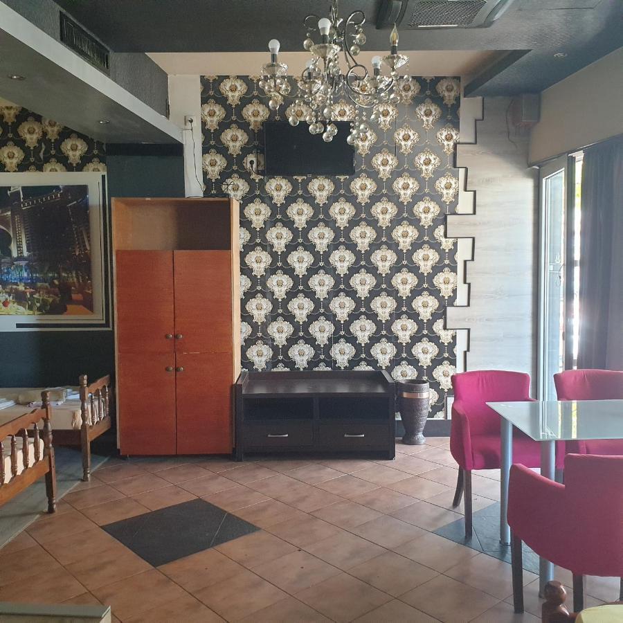 Apartments Prag Ulcinj Kültér fotó