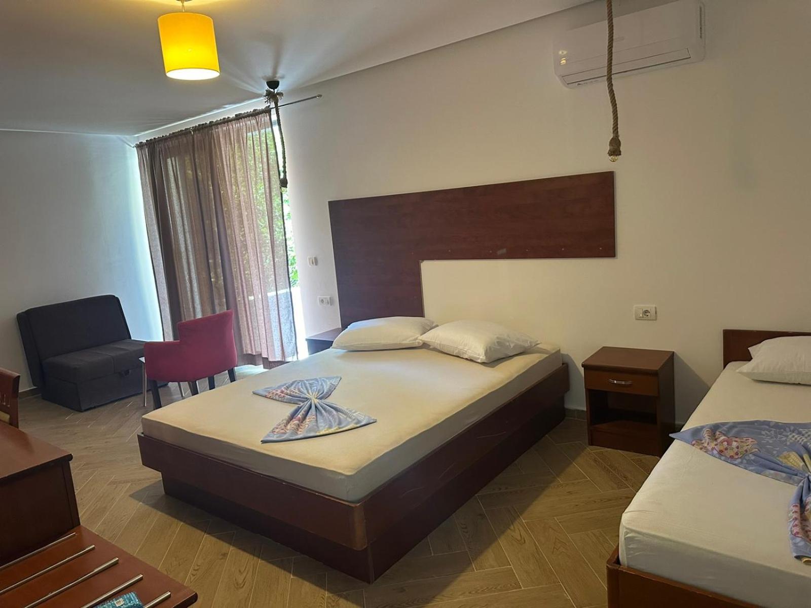 Apartments Prag Ulcinj Kültér fotó