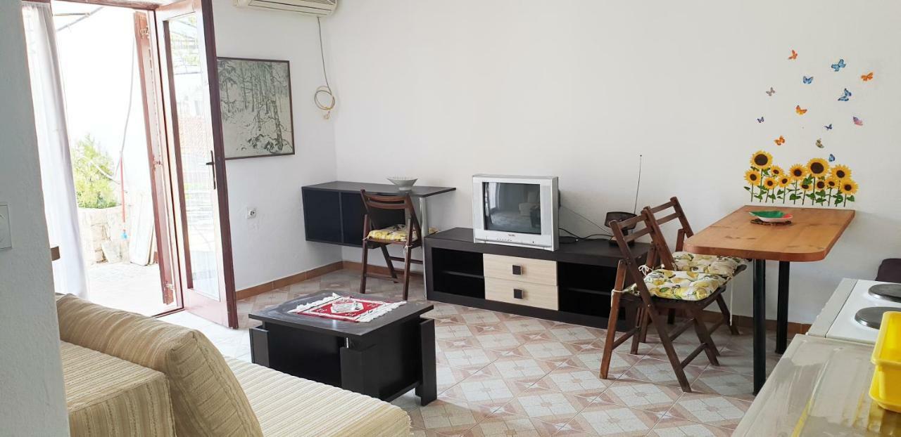 Apartments Prag Ulcinj Kültér fotó